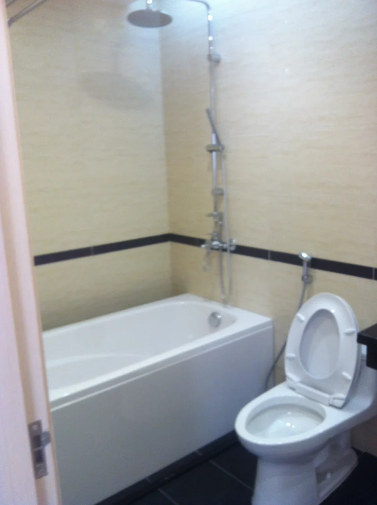 Lắp đặt thiết bị vệ sinh