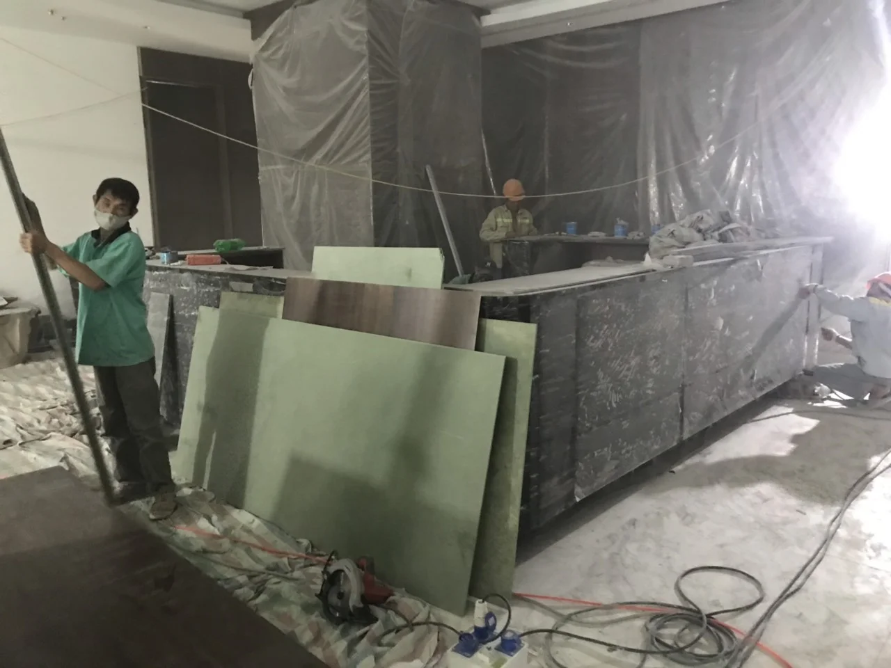 7. Ốp đá quầy lễ tân BOD